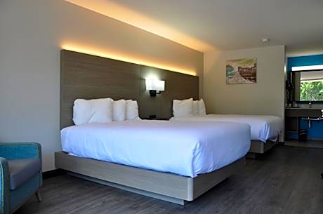 Queen Room with Two Queen Beds