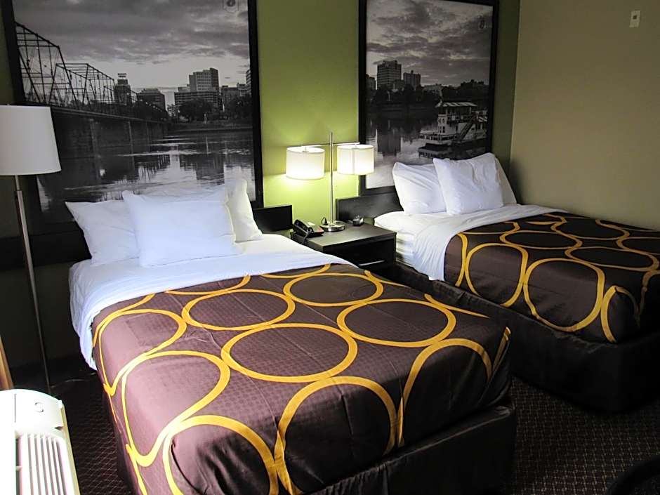 Super 8 by Wyndham New Cumberland