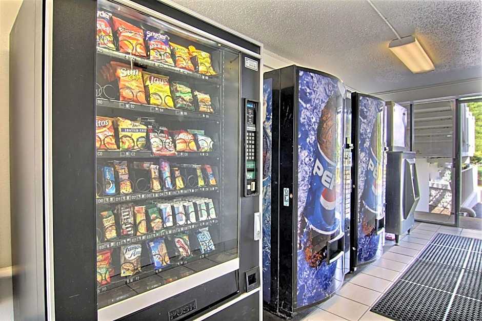 Motel 6-Middleburg Heights, OH - Cleveland