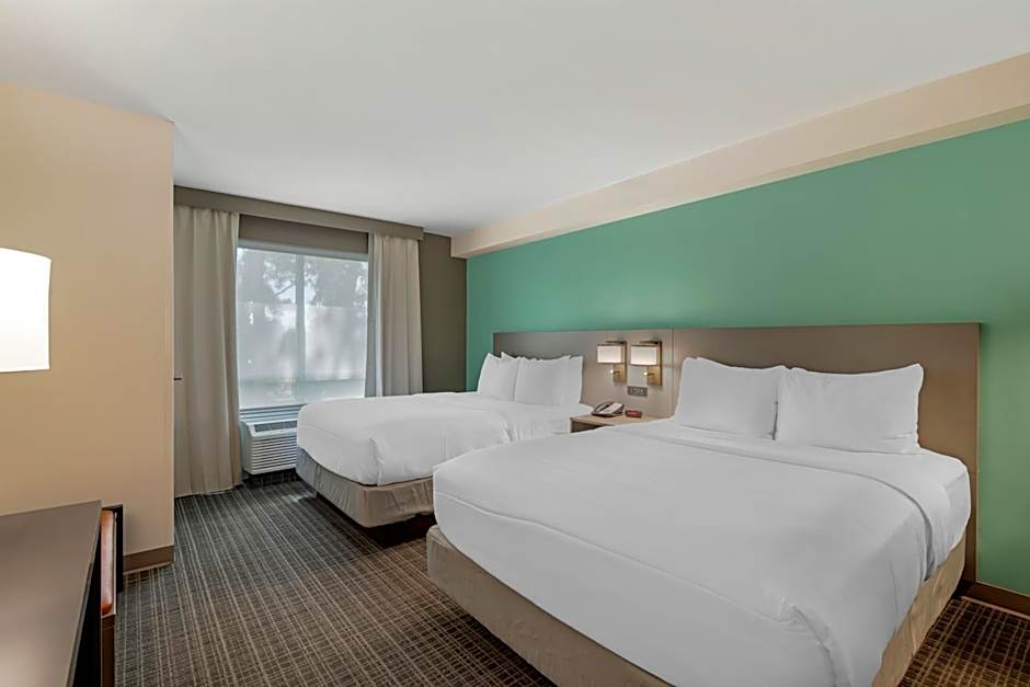 Comfort Suites