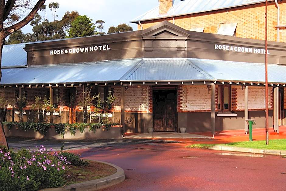 Rose & Crown Hotel