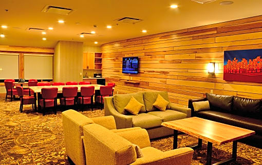 Moose Hotel and Suites