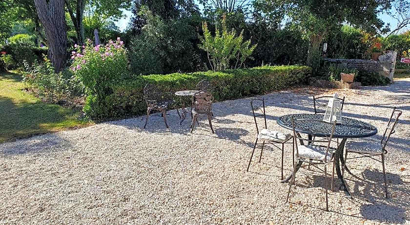 Le Logis d'Epargnes B&B and Gite