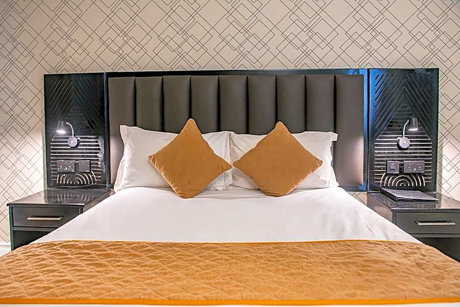 New Ambassador Hotel