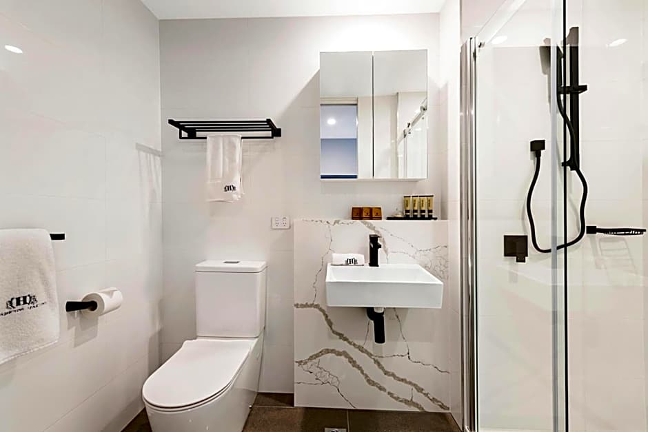 The Hamptons Apartments - St Kilda