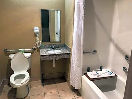 King Room - Mobility Access/Hearing Accessible