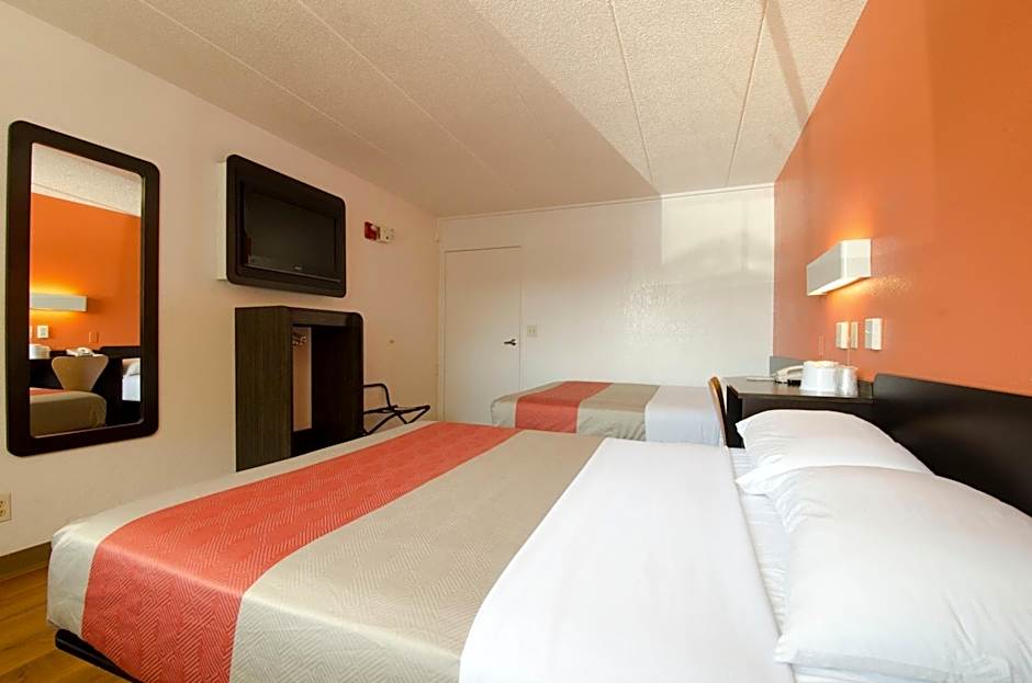 Motel 6-Gaithersburg, DC - Washington