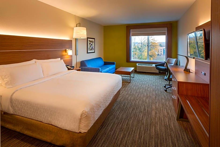 Holiday Inn Express & Suites Seattle South - Tukwila By IHG