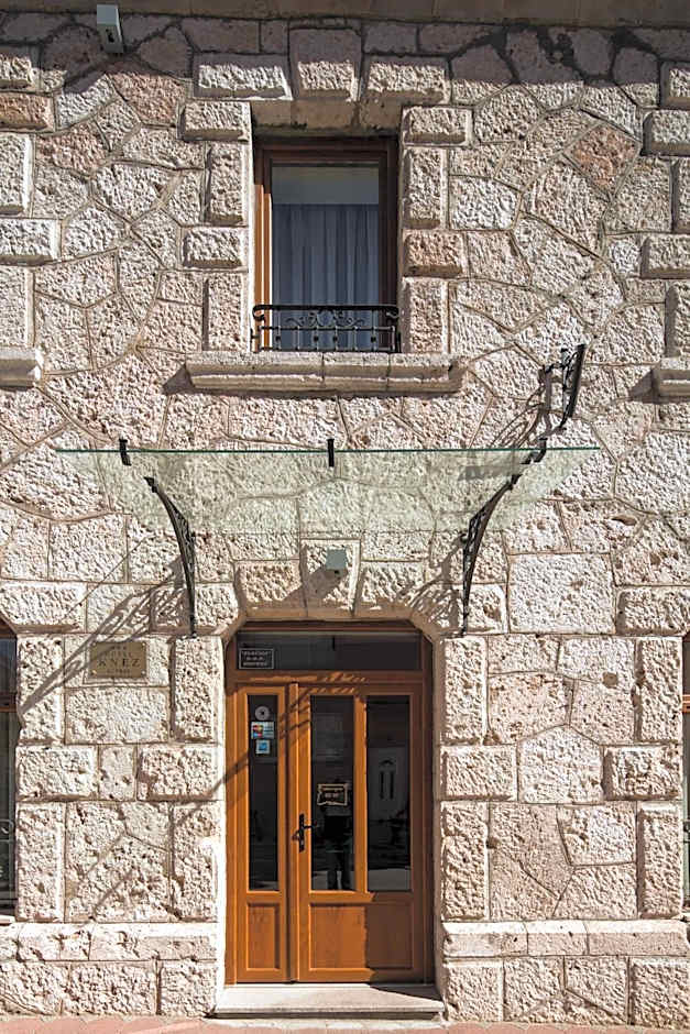 Hotel Knez