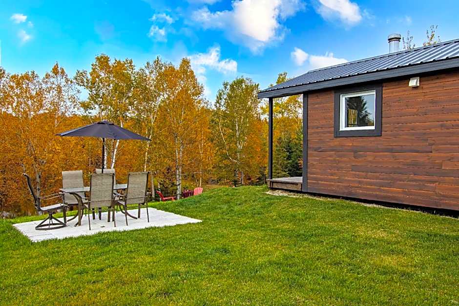 Chalet le Coyote Lac, Micro Ferme, Sentier Du Domaine, Vue Sur Les Monts, Idéal 2 4 Personnes