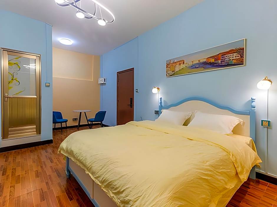 Chihiro Apartment (Guangzhou Shangxiajiu children's Hospital )