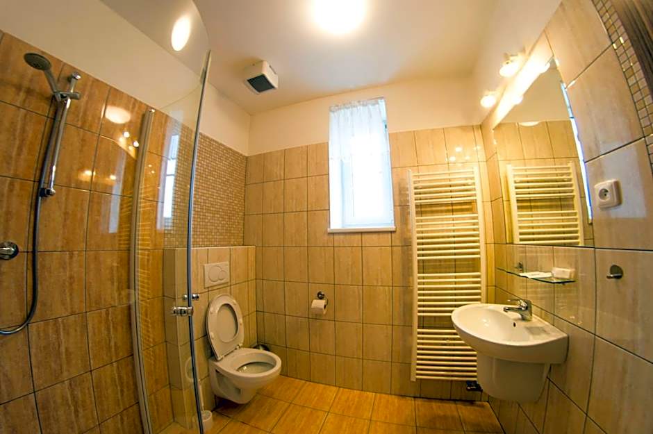 Wellness Hotel Hukvaldy POLOPENZE A WELLNESS V CENĚ