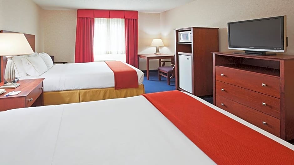 Holiday Inn Express Deforest, an IHG Hotel