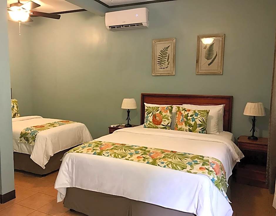 Hotel Playa Espadilla