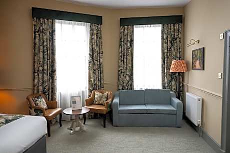 Superior Family Room