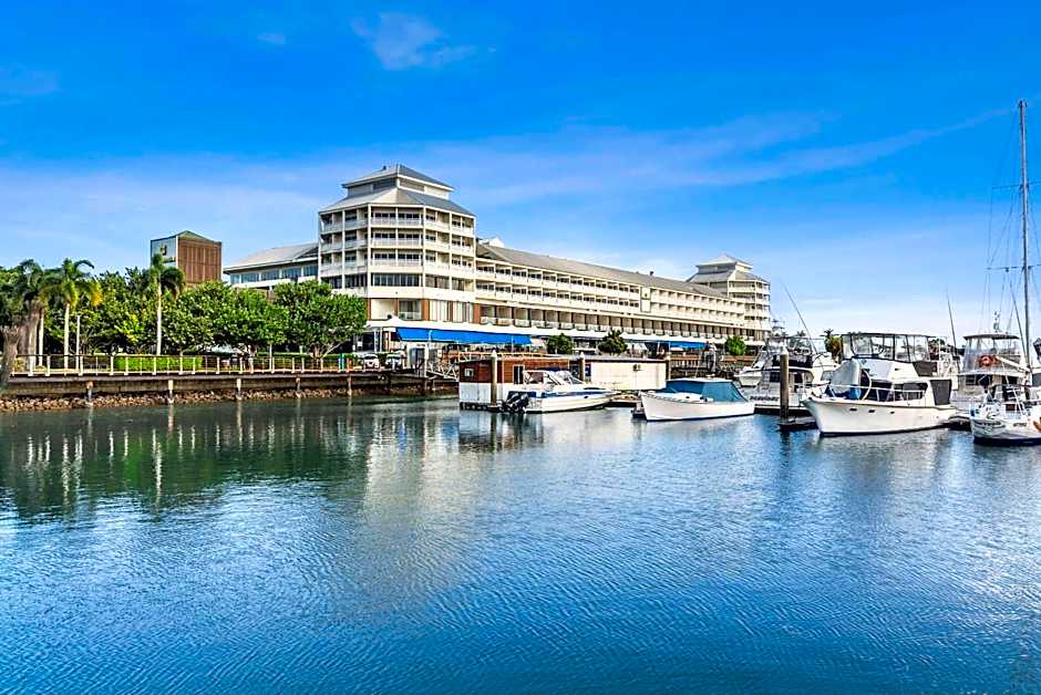 Shangri-La Hotel The Marina Cairns