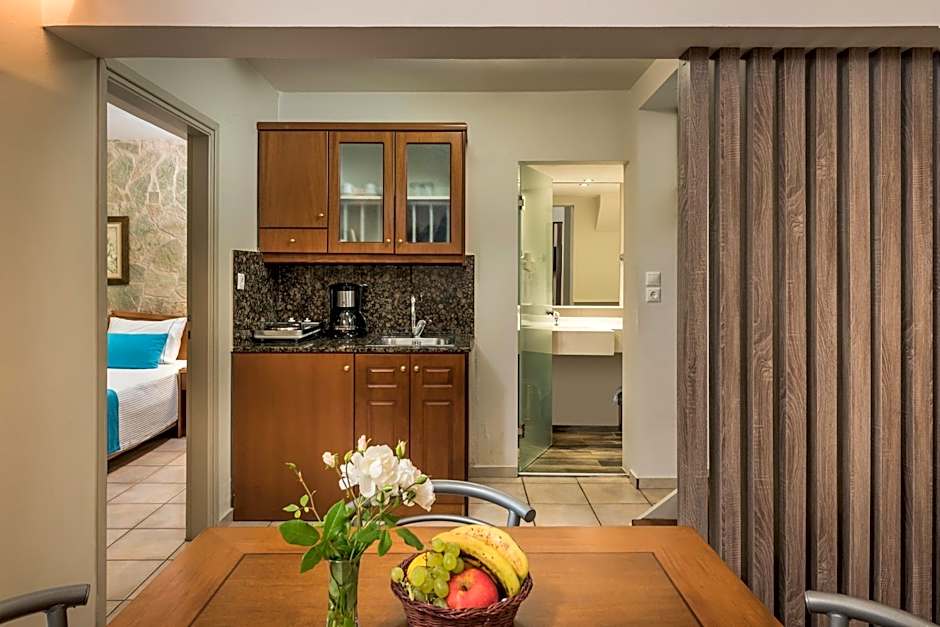 Elotis Suites