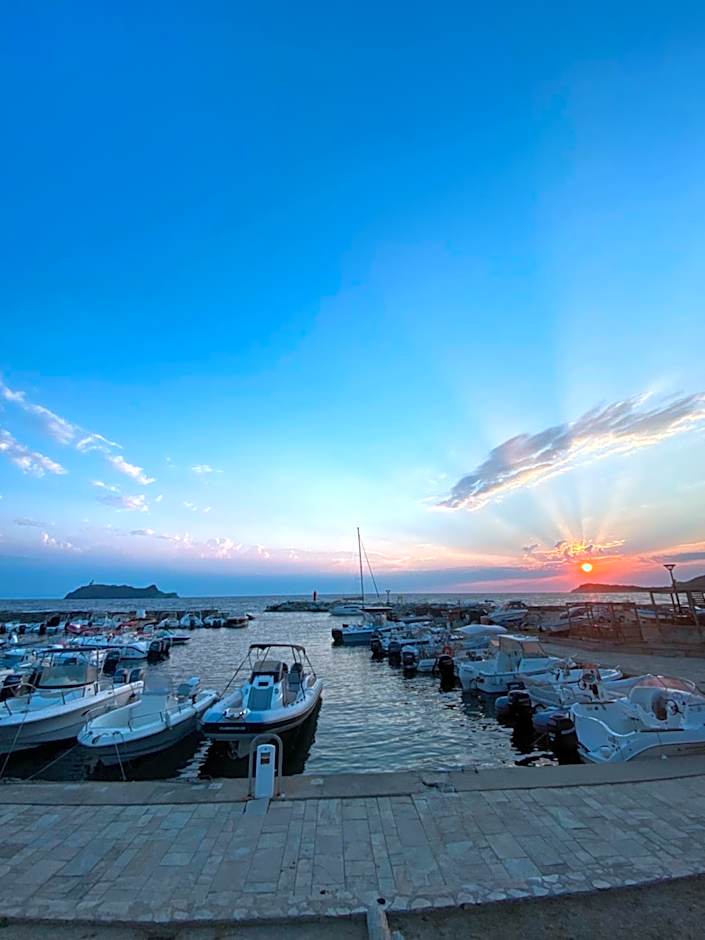 Hôtel Restaurant Petra Cinta