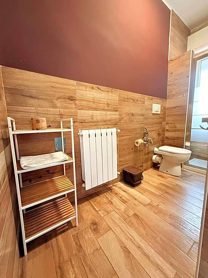 Home Syrakos