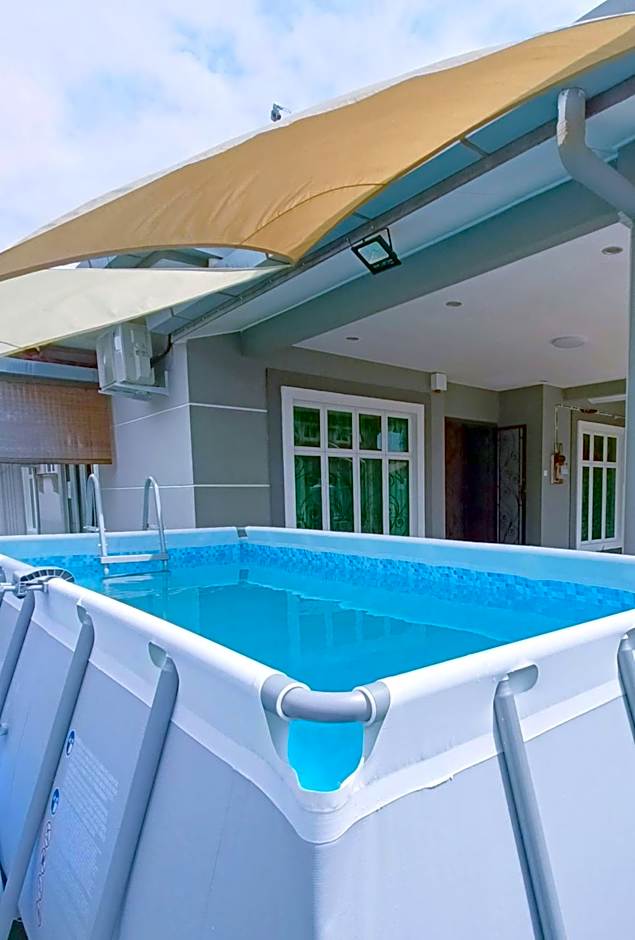 Melaka Homestay with pool 4BR Semi-D,BBQ,KTV,Billiard 15pax DeStarryVilla