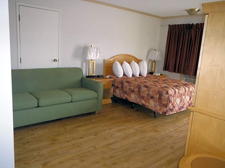 Photo 1 of 4 of Studio 1 Queen Bed