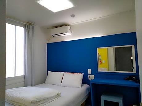 Triple Bunker Bed
