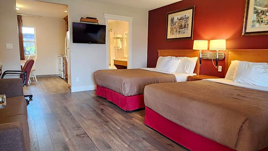 Sahara Courtyard Inn & Suites Osoyoos