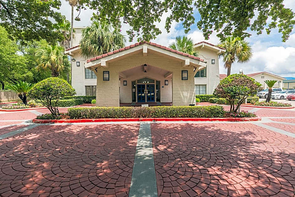 Studio 6 Baytown, Tx - Garth Road