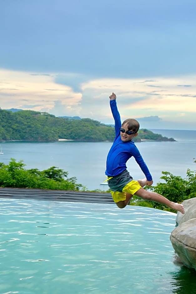 Condovac la Costa All Inclusive