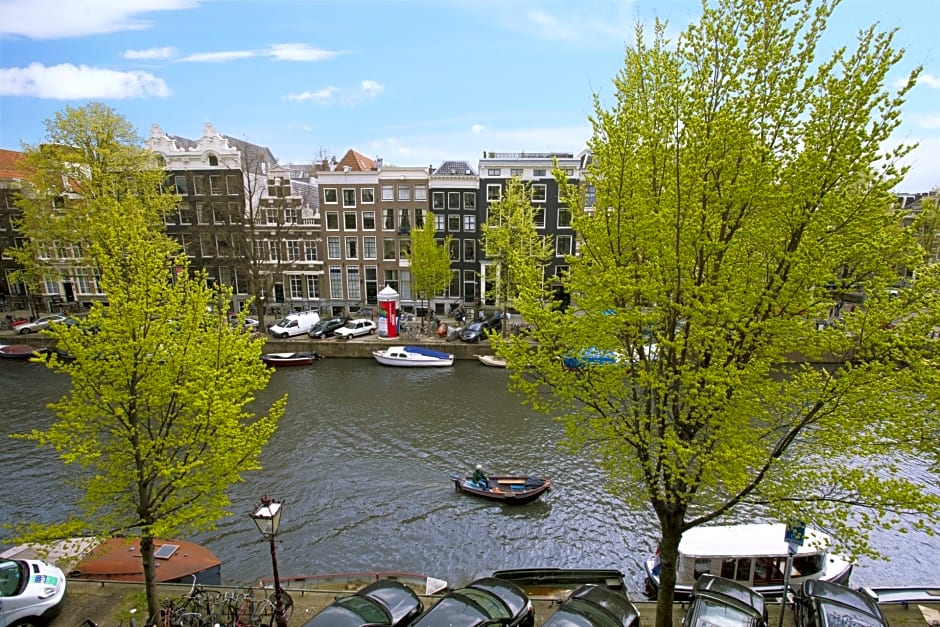 The Pavilions Amsterdam, The Toren