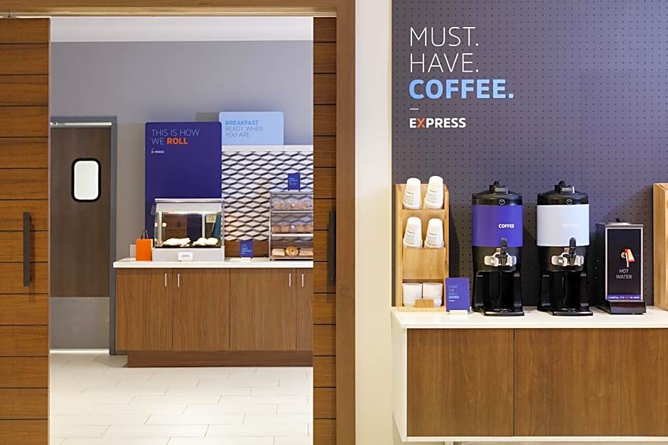 Holiday Inn Express and Suites Limerick-Pottstown By IHG