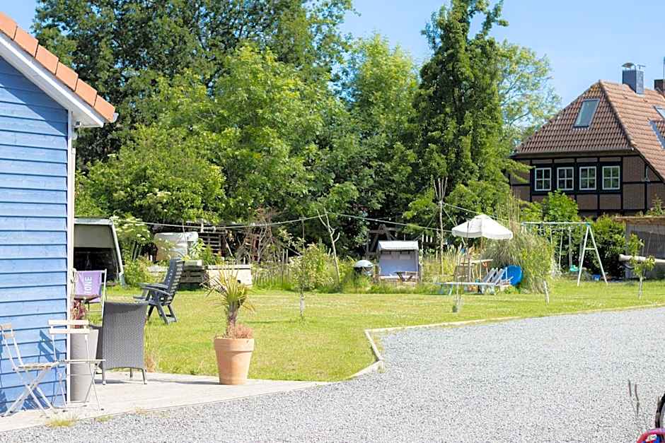 Hostel oder Ferienwohnung 1-16 Personen im BLAUEN HAUS