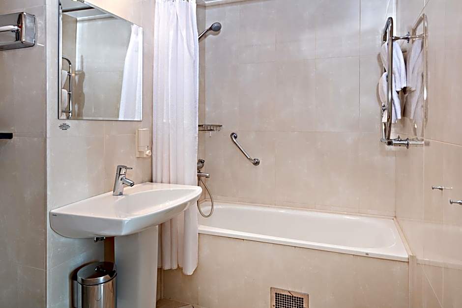 Center Hotel- Sure Hotel by Best Western Center