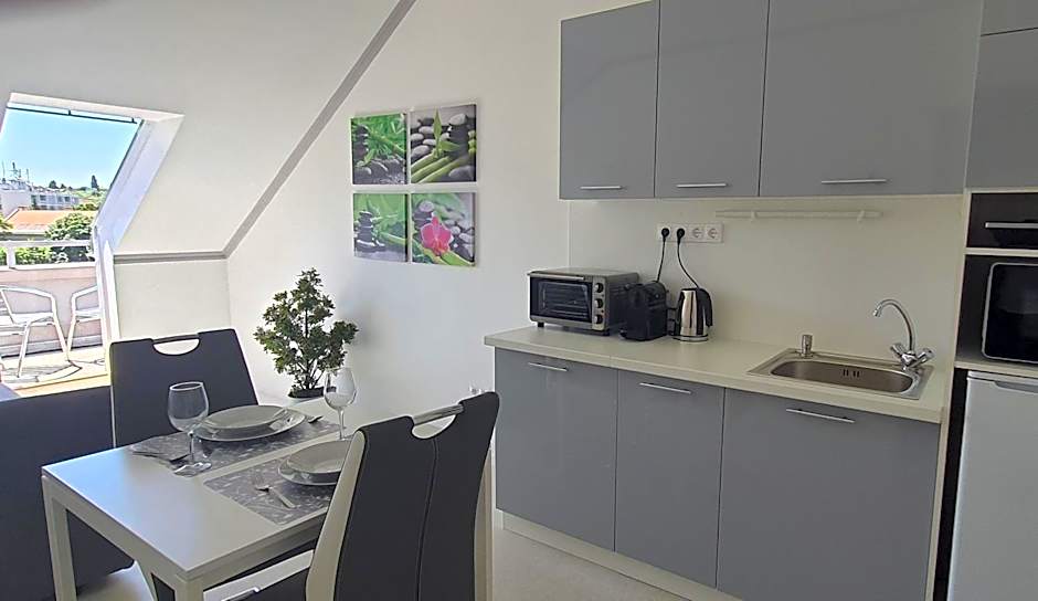 Camille Apartmanhouse