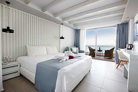 Superior Room with Sea View