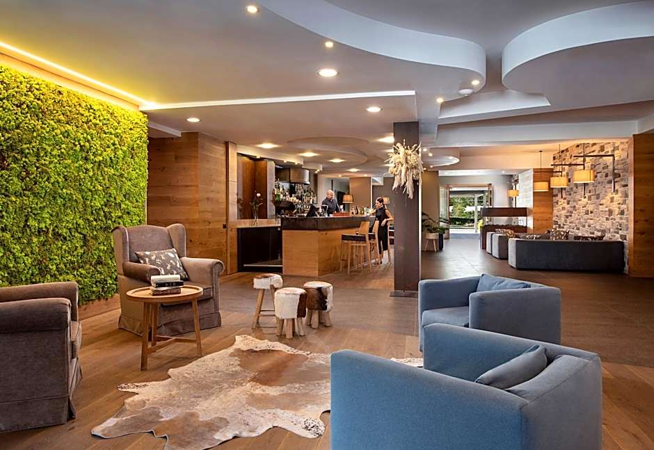 Sport Village Hotel & Spa