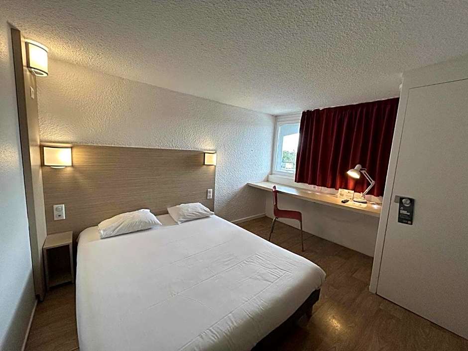 Première Classe Mâcon Sud