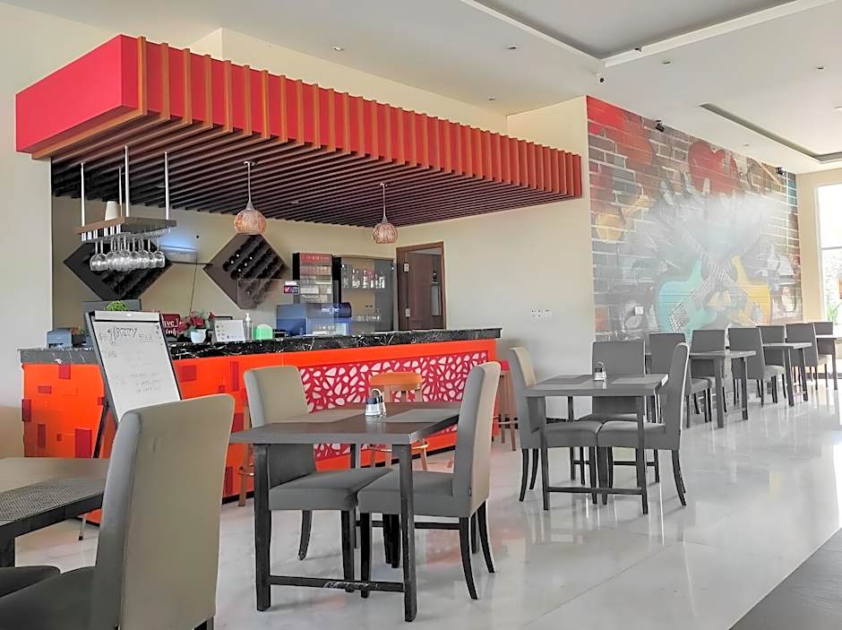 Front One Hotel Purwodadi