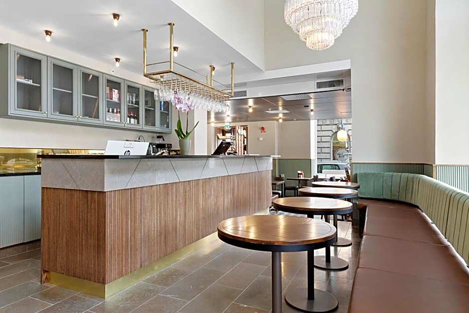 Best Western Hotel at 108