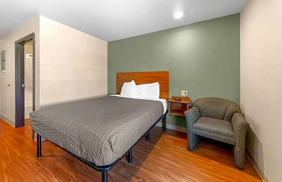 Extended Stay America Select Suites - Oklahoma City - West