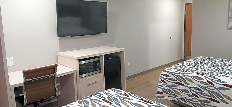 Red Roof Inn & Suites Euless - DFW Airport Southwest