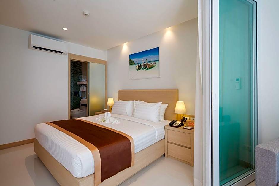 The Beachfront Hotel Phuket