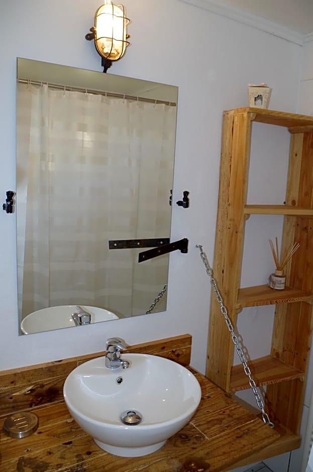 Le Mas Des Papillons chambre d'hôtes B&B