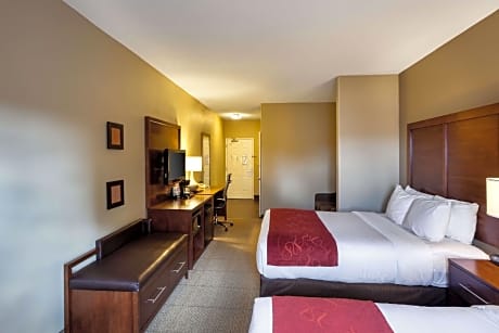 2 Queen Beds, Suite, Nonsmoking, Accessible