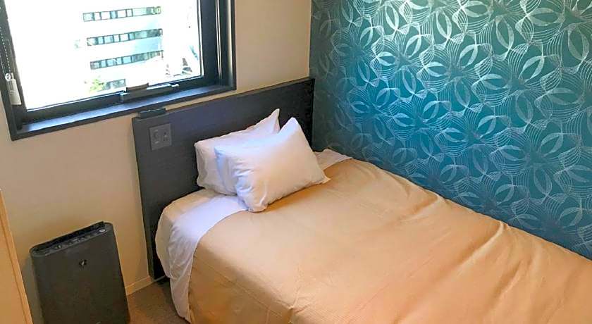 HOTEL LiVEMAX IKEBUKUROEKIMAE