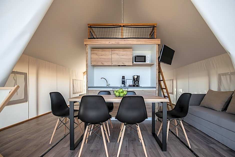 Arena One 99 Glamping