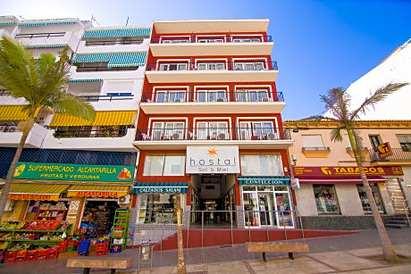 Sol y Miel Hostal