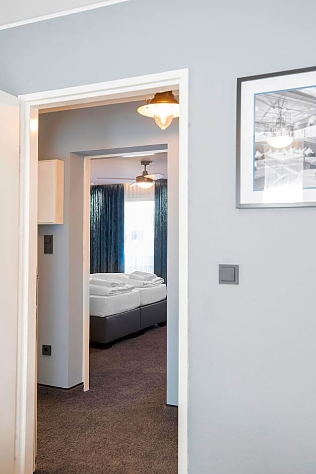 Riverview Apartments by dasPaul