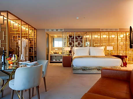 Premium Suite