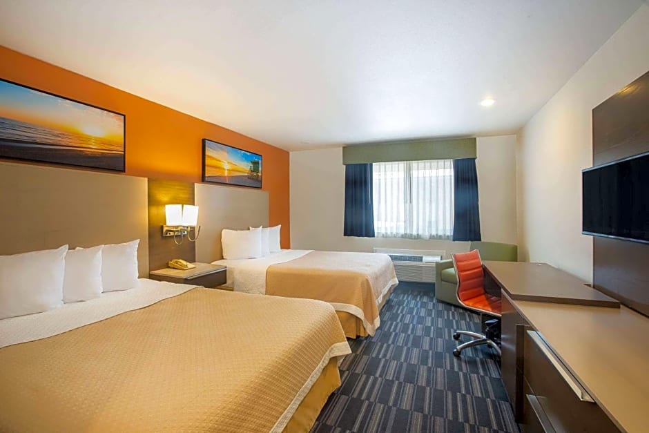 Days Inn by Wyndham Monterey Downtown